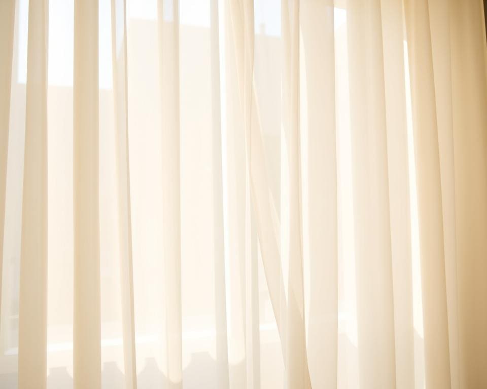 Waarom kiezen voor luchtige gordijnen?